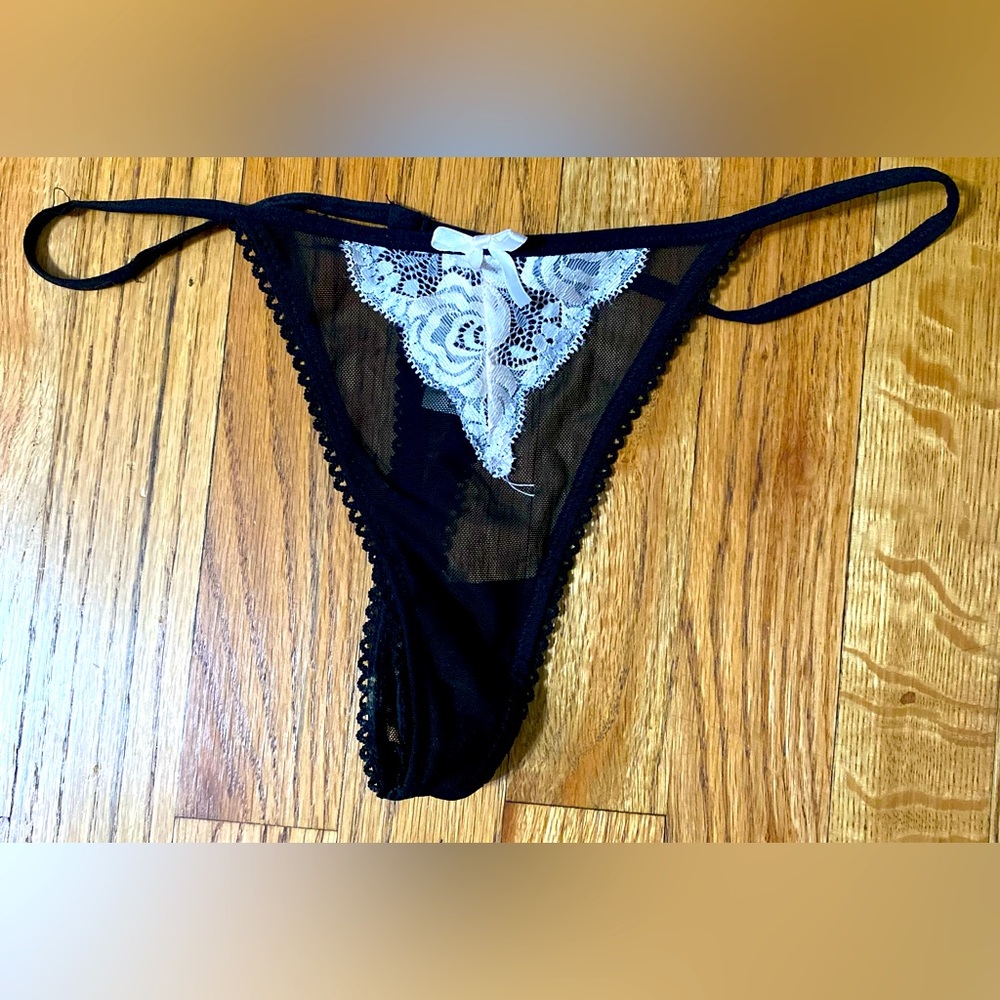 Jessica Simpson Women’s Black Lingerie Bottoms Large